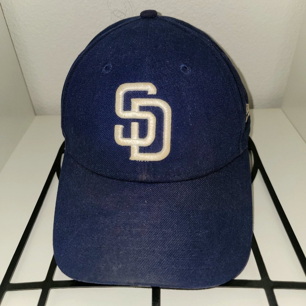 Men's New Era Navy San Diego Padres The League 9FORTY Adjustable Hat